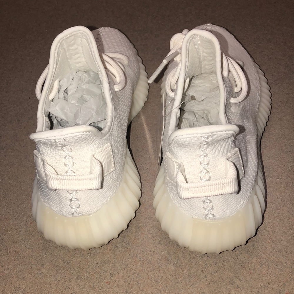 YEEZY BOOST 350 V2 TRIPLE WHITE 7, w: size 9, m: 7